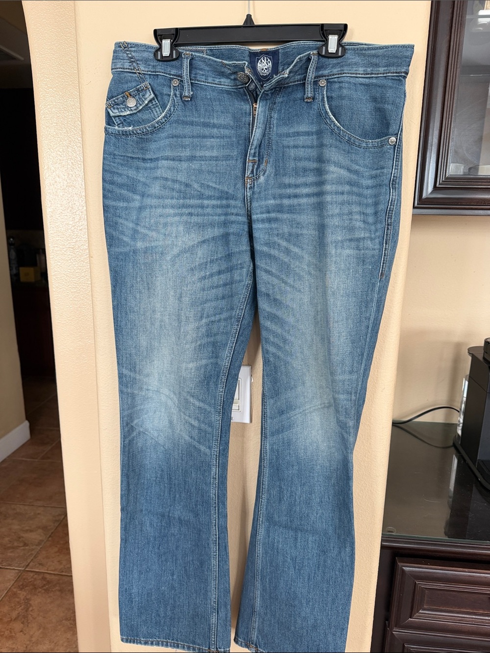 Rock & Republic men’s Light Blue Bootcut Jeans